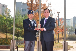 유공자비 이전준공 기념식 의 사진