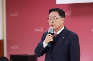 사회복지기관 종사자 워크숍 의 사진