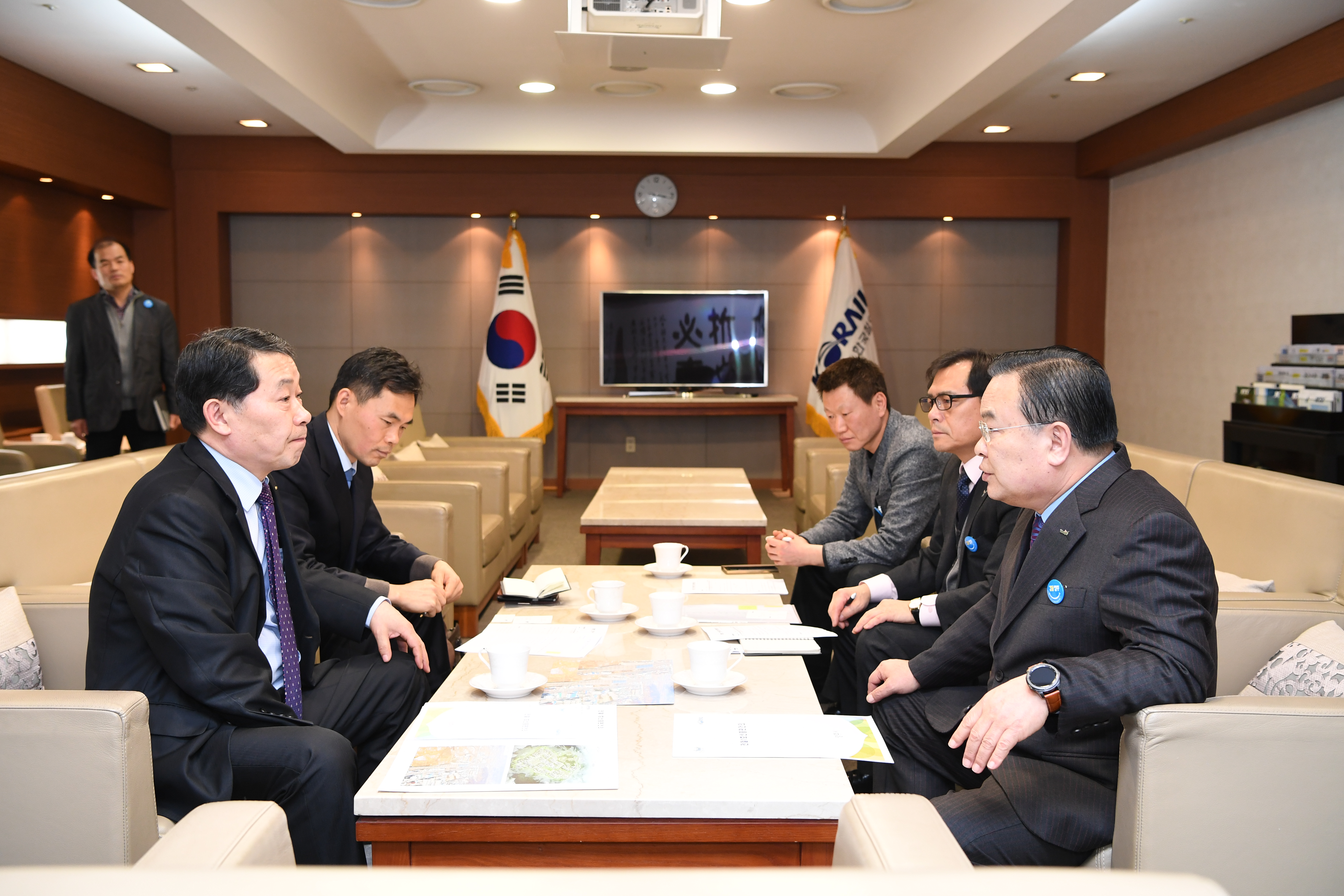 이성호 양주시장, 전철1호선 증편운행을 위한 한국철도공사 방문 이미지