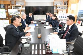 강수현 양주시장, 한국철도공사 부사장 만나 교외선 재개통 활성화 방안 논의 이미지