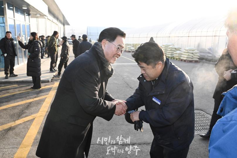 두류 공공비축 수매 현장 방문 의 사진