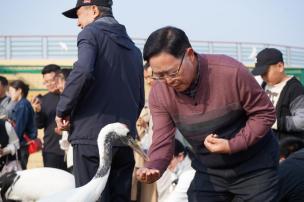중국 둥잉시 현장시찰 및 자매결연 협약식 의 사진