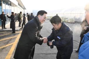 두류 공공비축 수매 현장 방문 의 사진