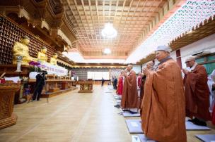 청련사 신년하례법회 사진