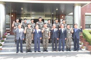 수해복구기간위문(26사단) 의 사진